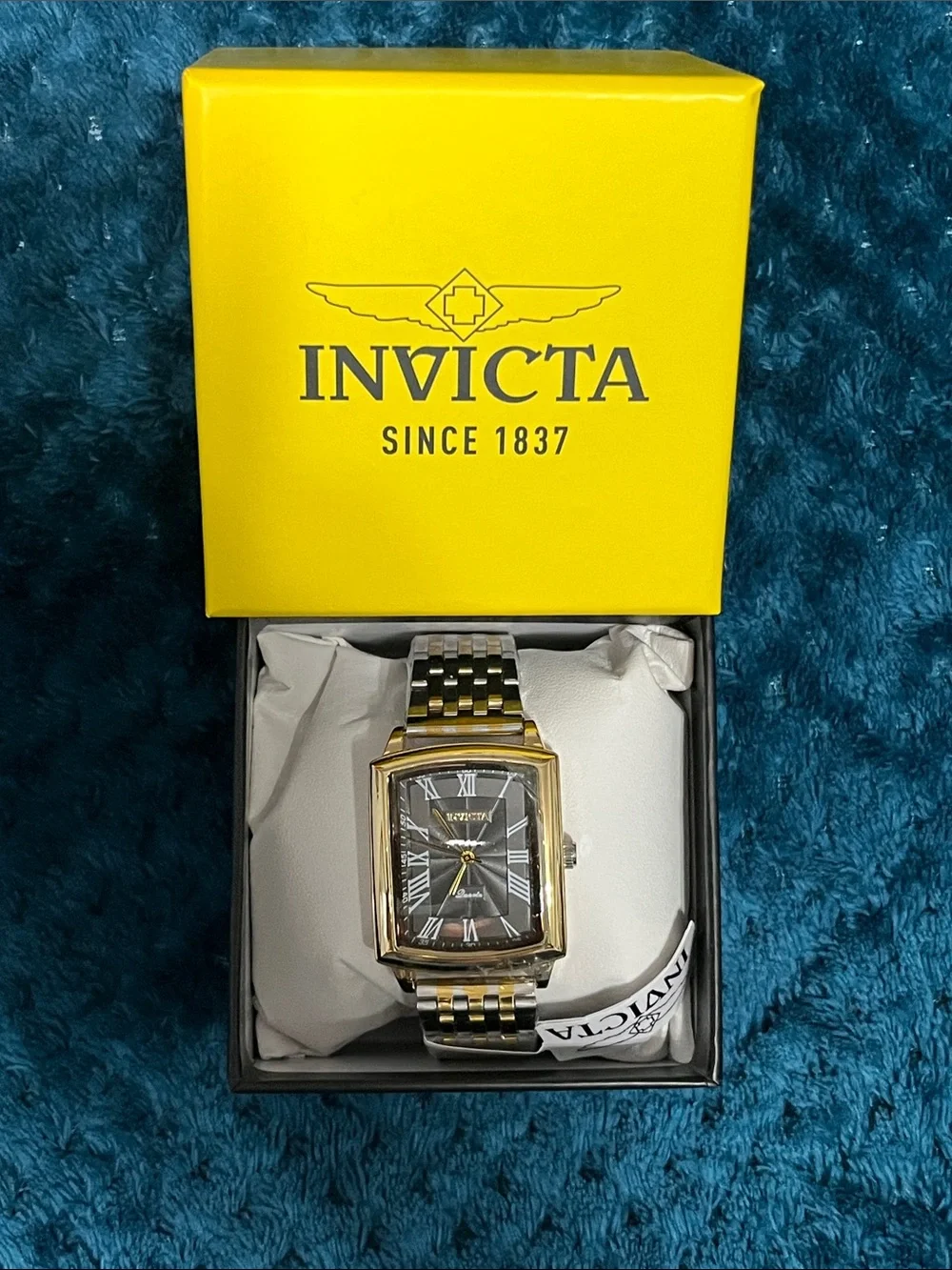 Invicta men dress